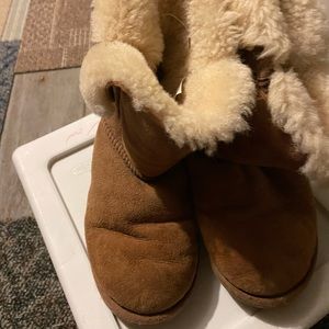 Ugg Bailey Button